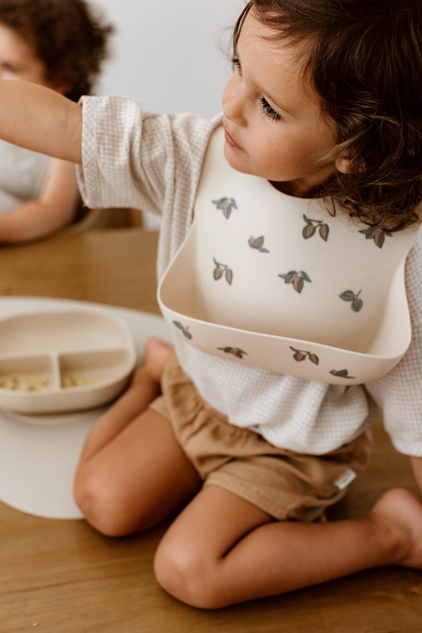 Bavoir en Silicone « Amandes »