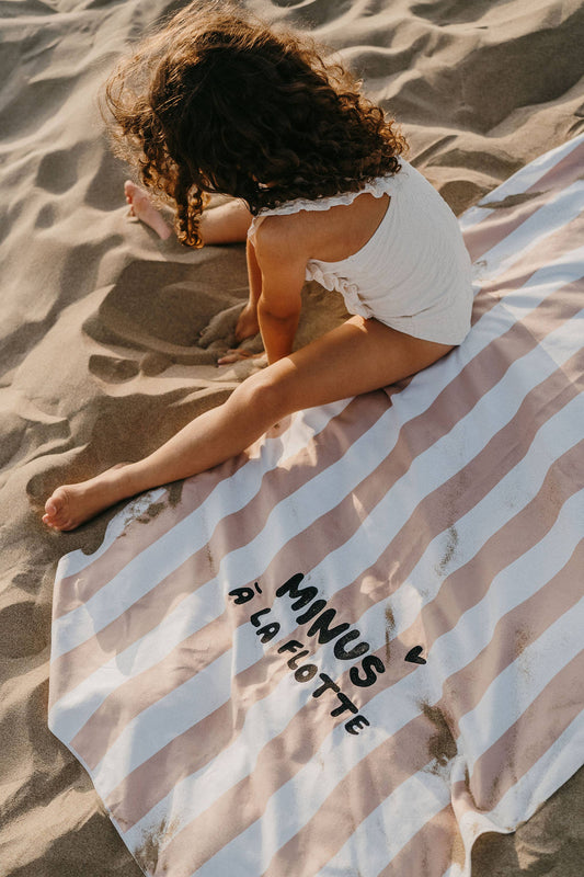 Serviette Microfibre Enfant « Minus à la Flotte » – Rose