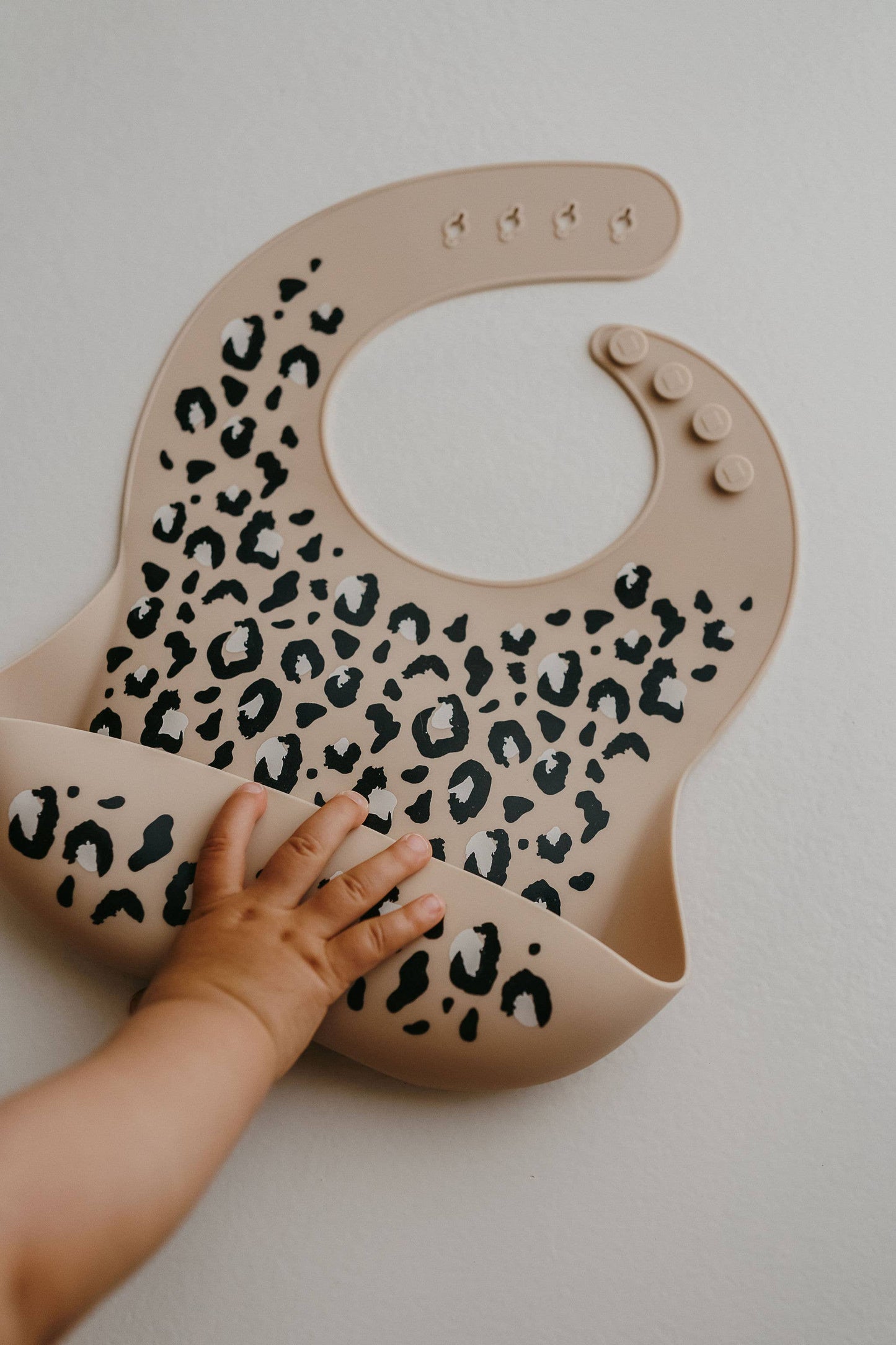 Bavoir en Silicone « Léopard »